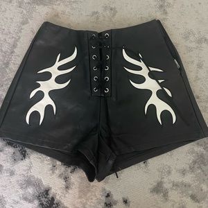 12th Tribe Western Shorts, size small